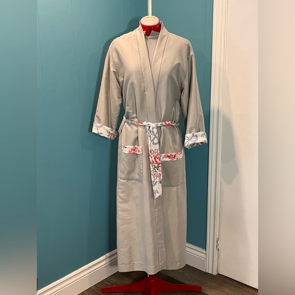 Upcycled - Light Grey Robe with Floral Accents
